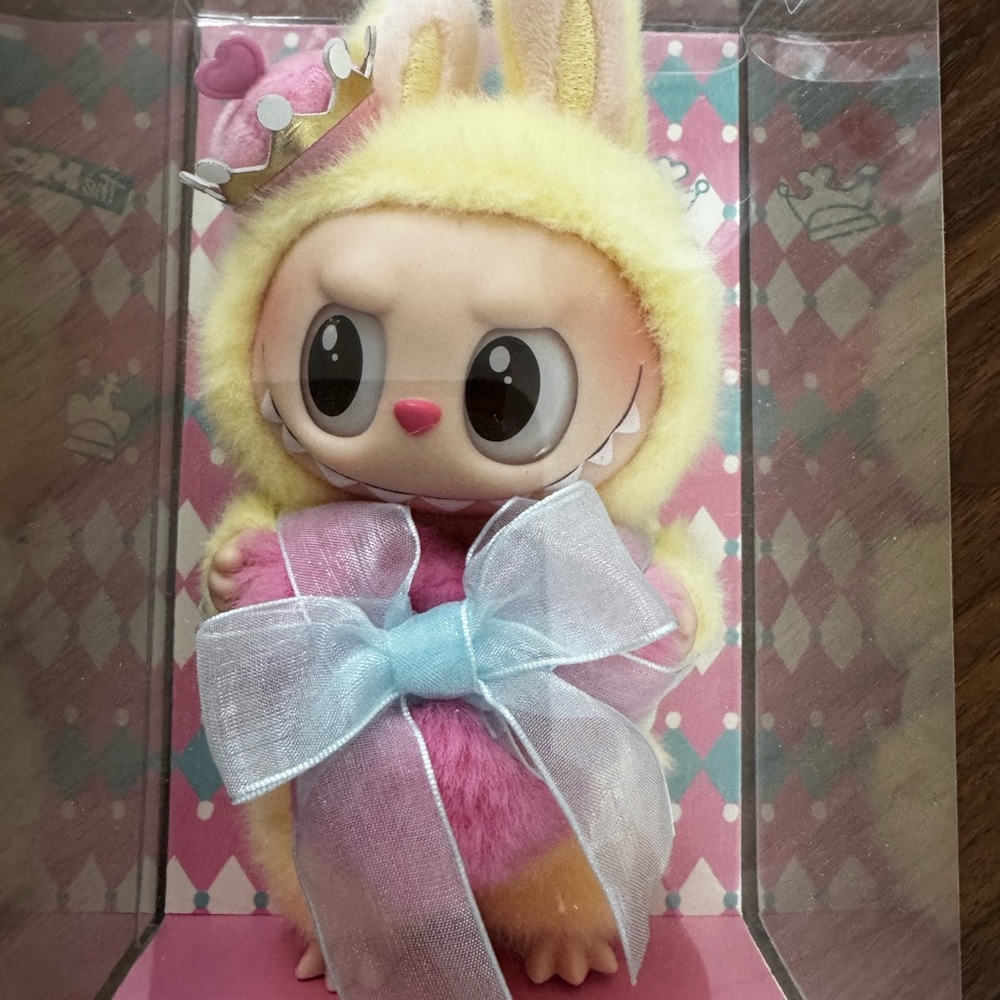 Labubu Let’s Checkmate Plush Pendant **100% Authentic**